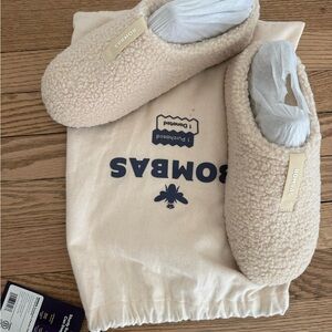 Bombas Beige Fleece Slippers